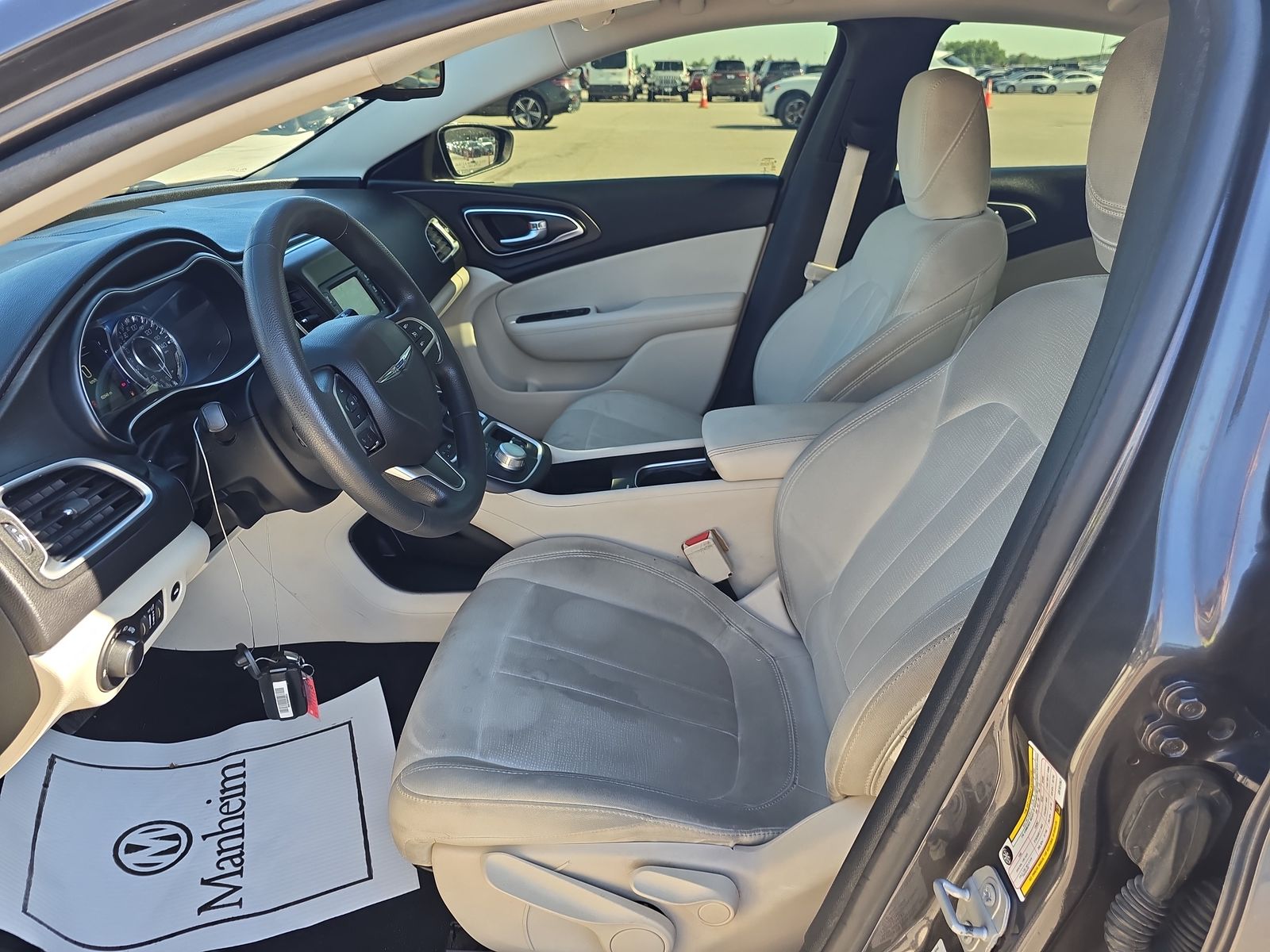 2016 Chrysler 200 Limited FWD