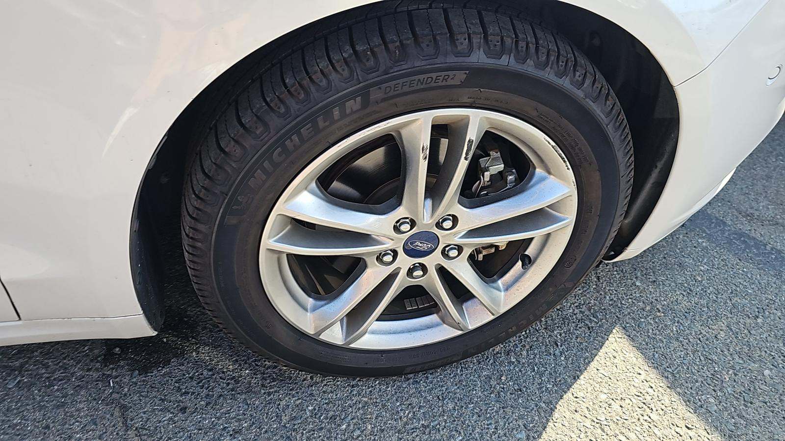 2015 Ford Fusion Hybrid Titanium FWD