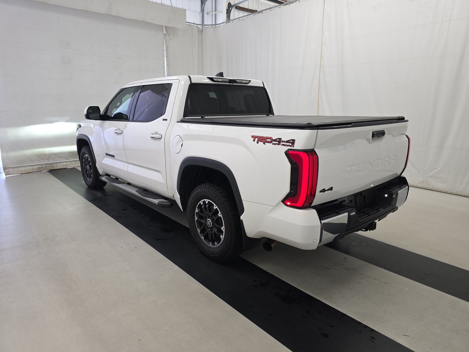 2022 Toyota Tundra SR5 AWD