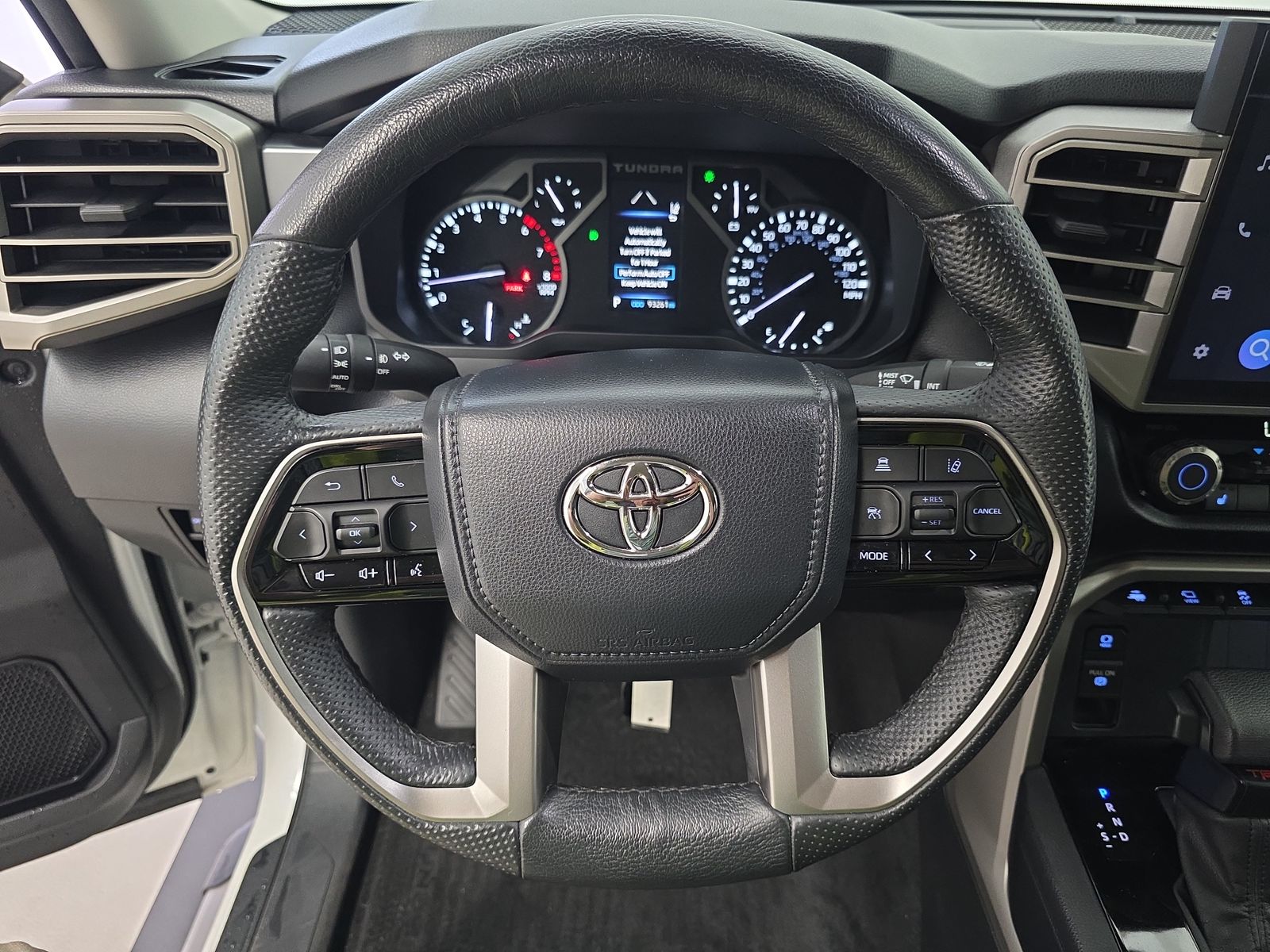 2022 Toyota Tundra SR5 AWD