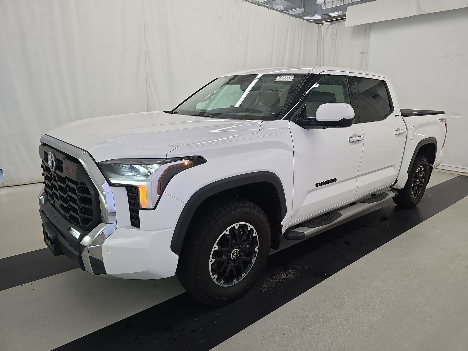 2022 Toyota Tundra SR5 AWD