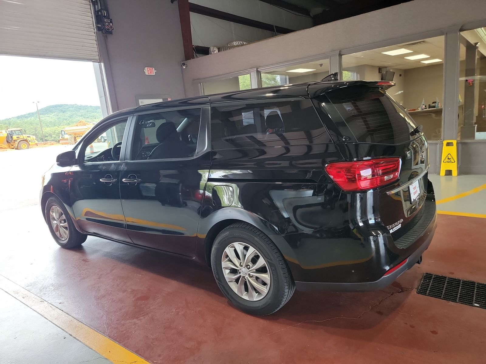 2019 Kia Sedona L FWD