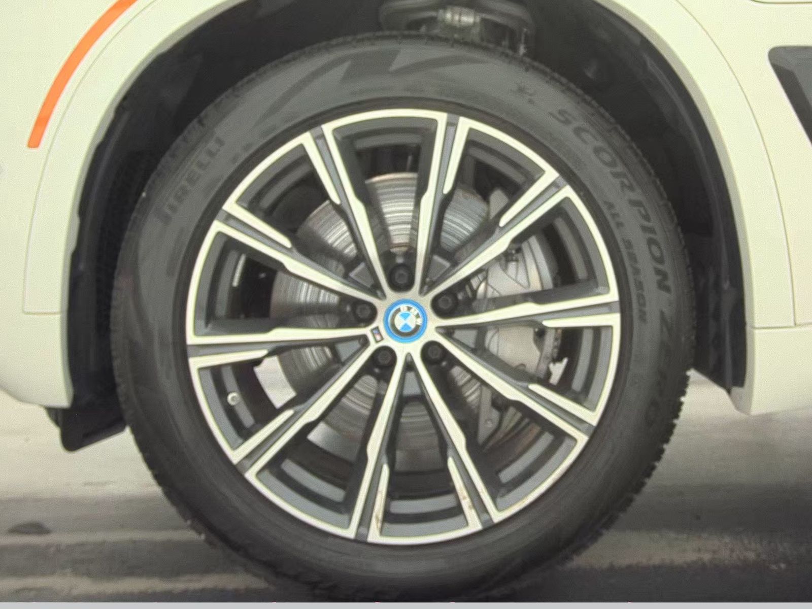 2025 BMW X5 xDrive50e AWD