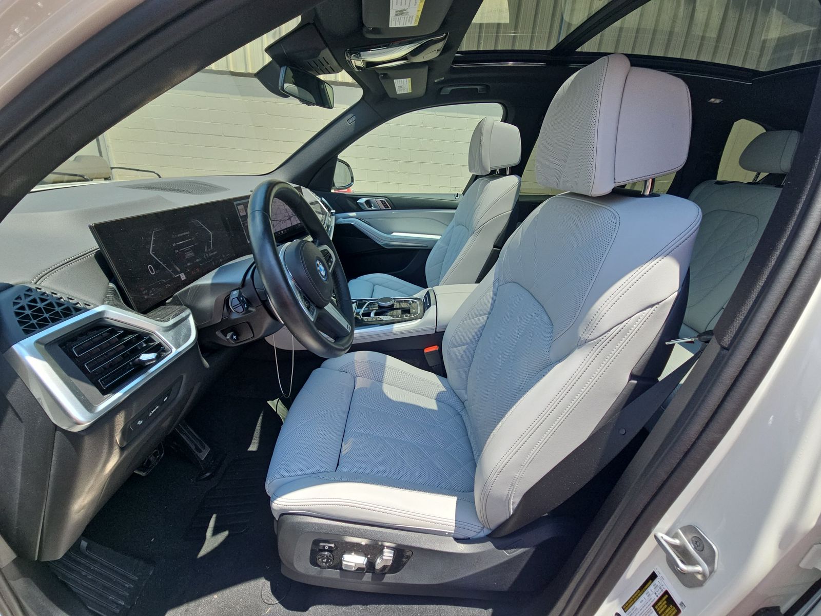 2025 BMW X5 xDrive50e AWD