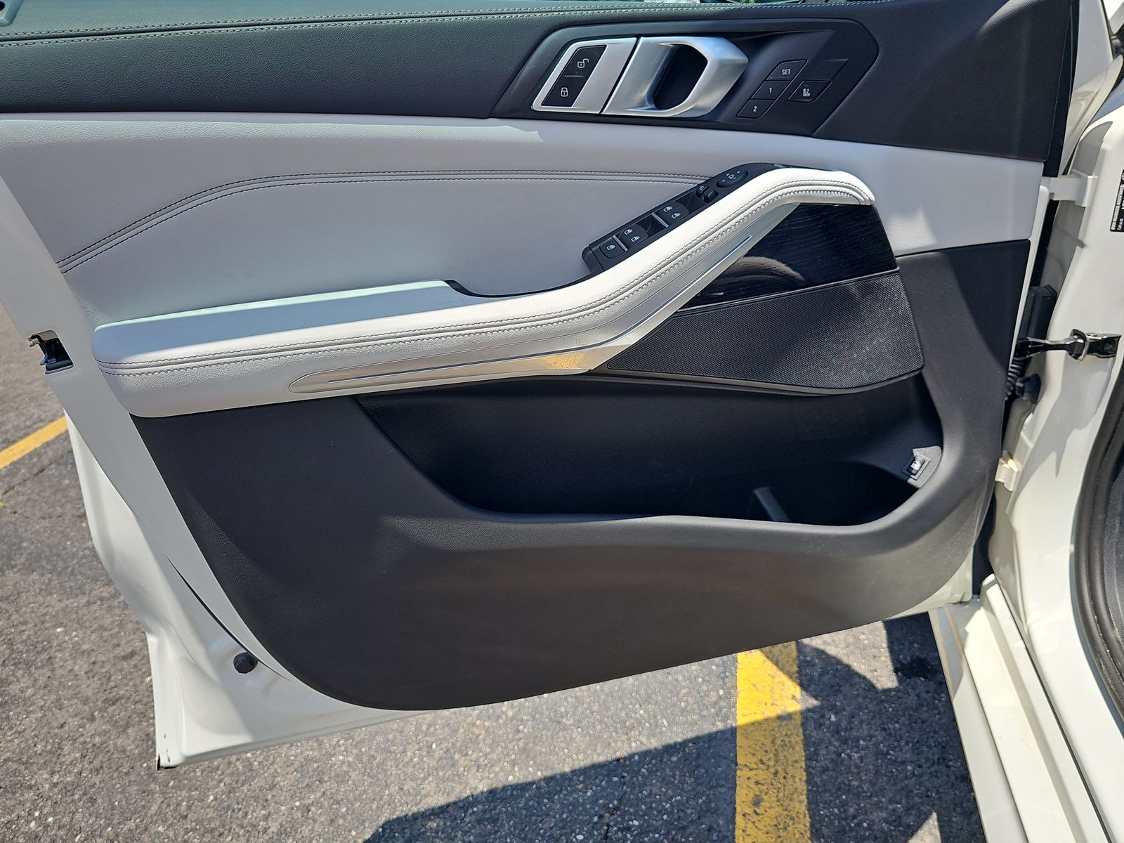 2025 BMW X5 xDrive50e AWD