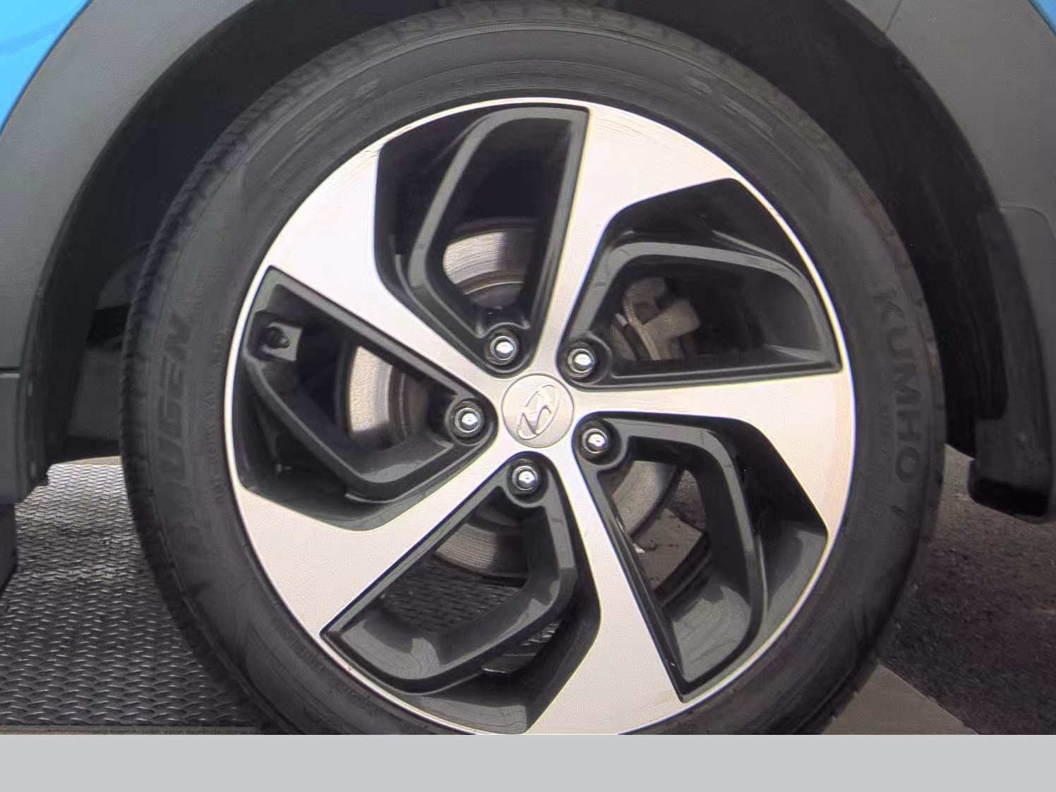 2016 Hyundai Tucson Sport FWD