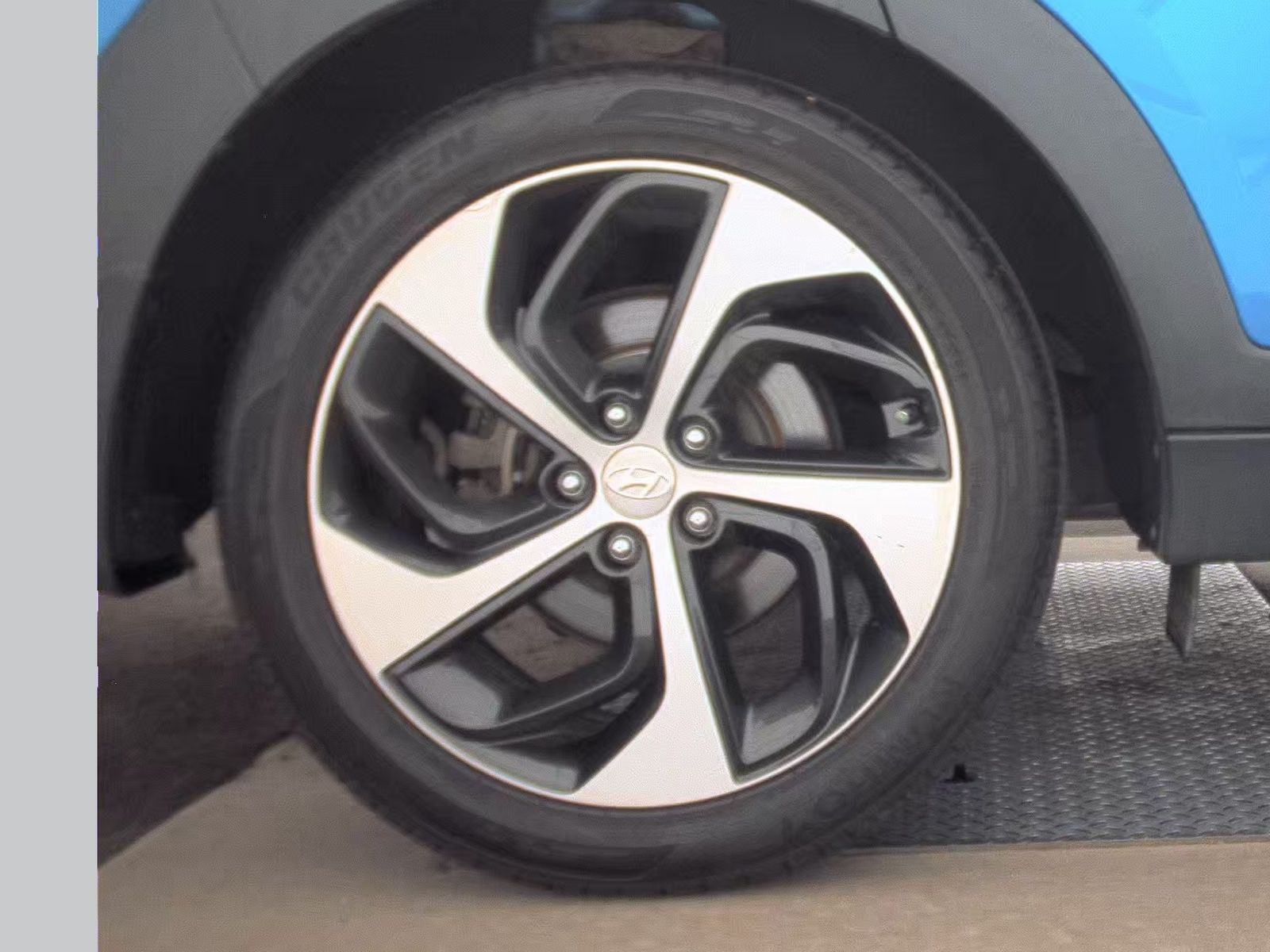 2016 Hyundai Tucson Sport FWD