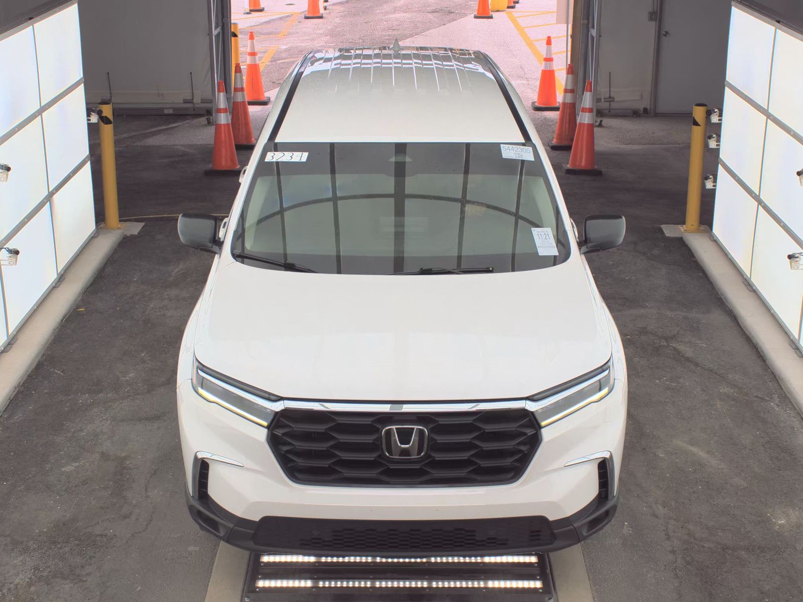 2023 Honda Pilot LX FWD