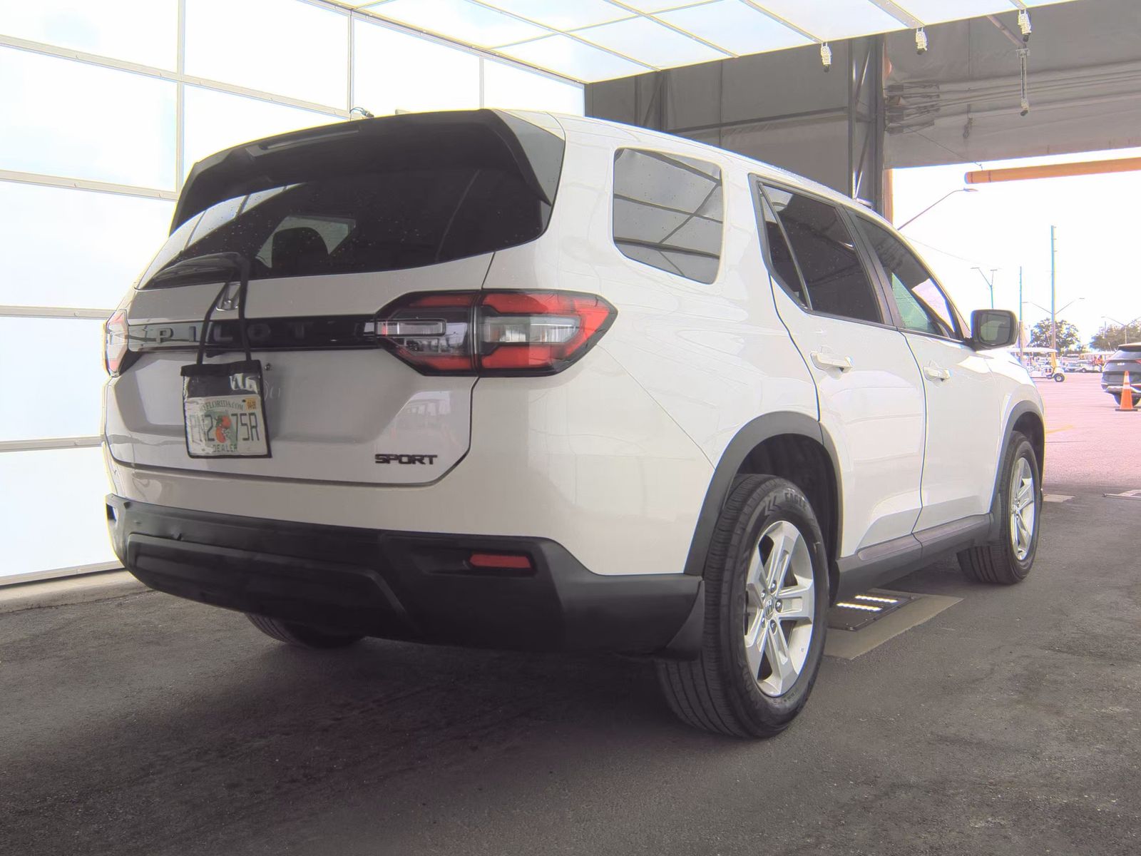 2023 Honda Pilot LX FWD