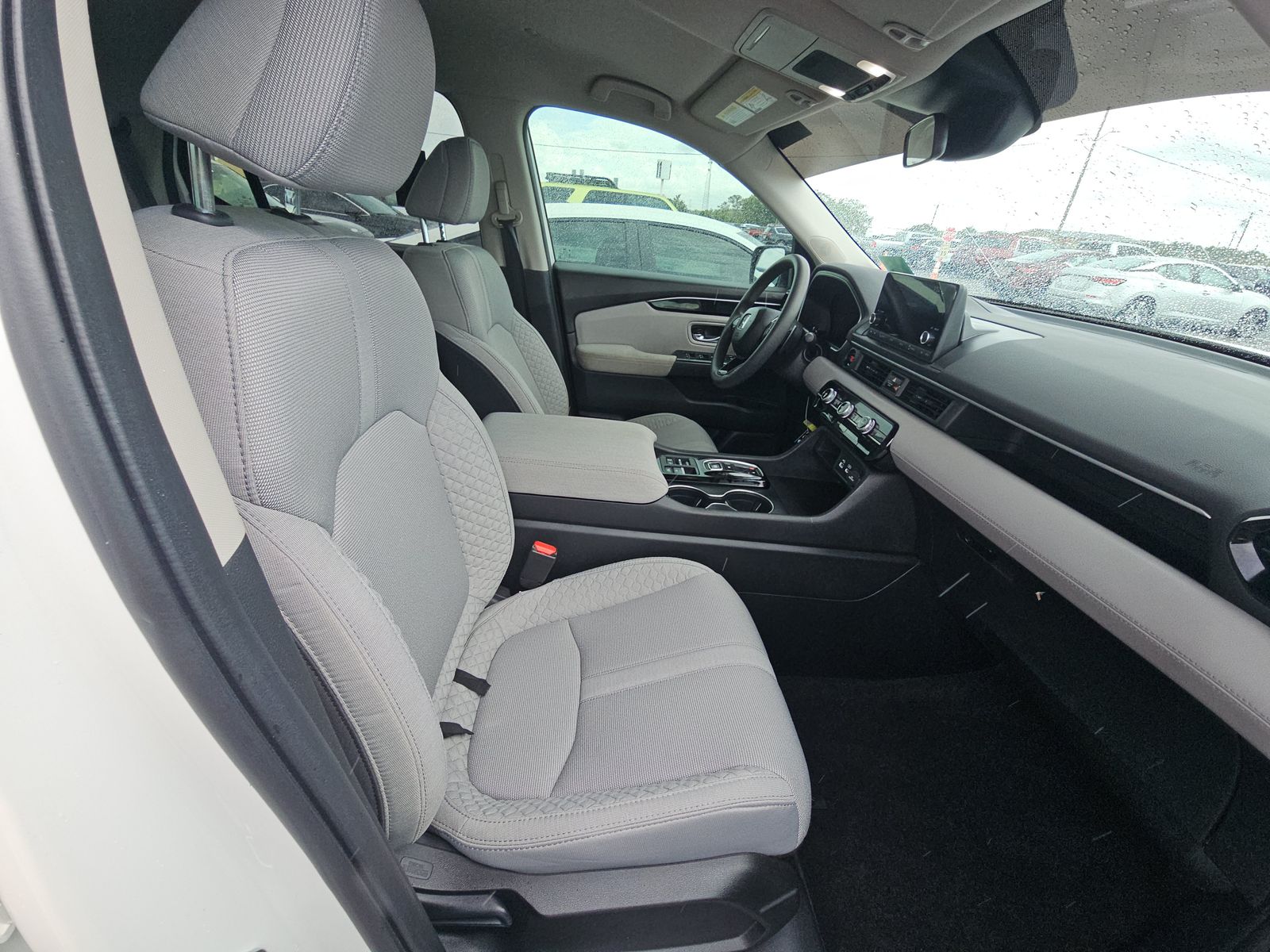 2023 Honda Pilot LX FWD