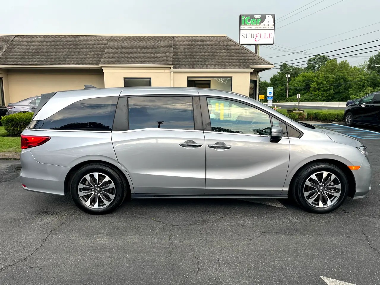 2022 Honda Odyssey EX-L FWD