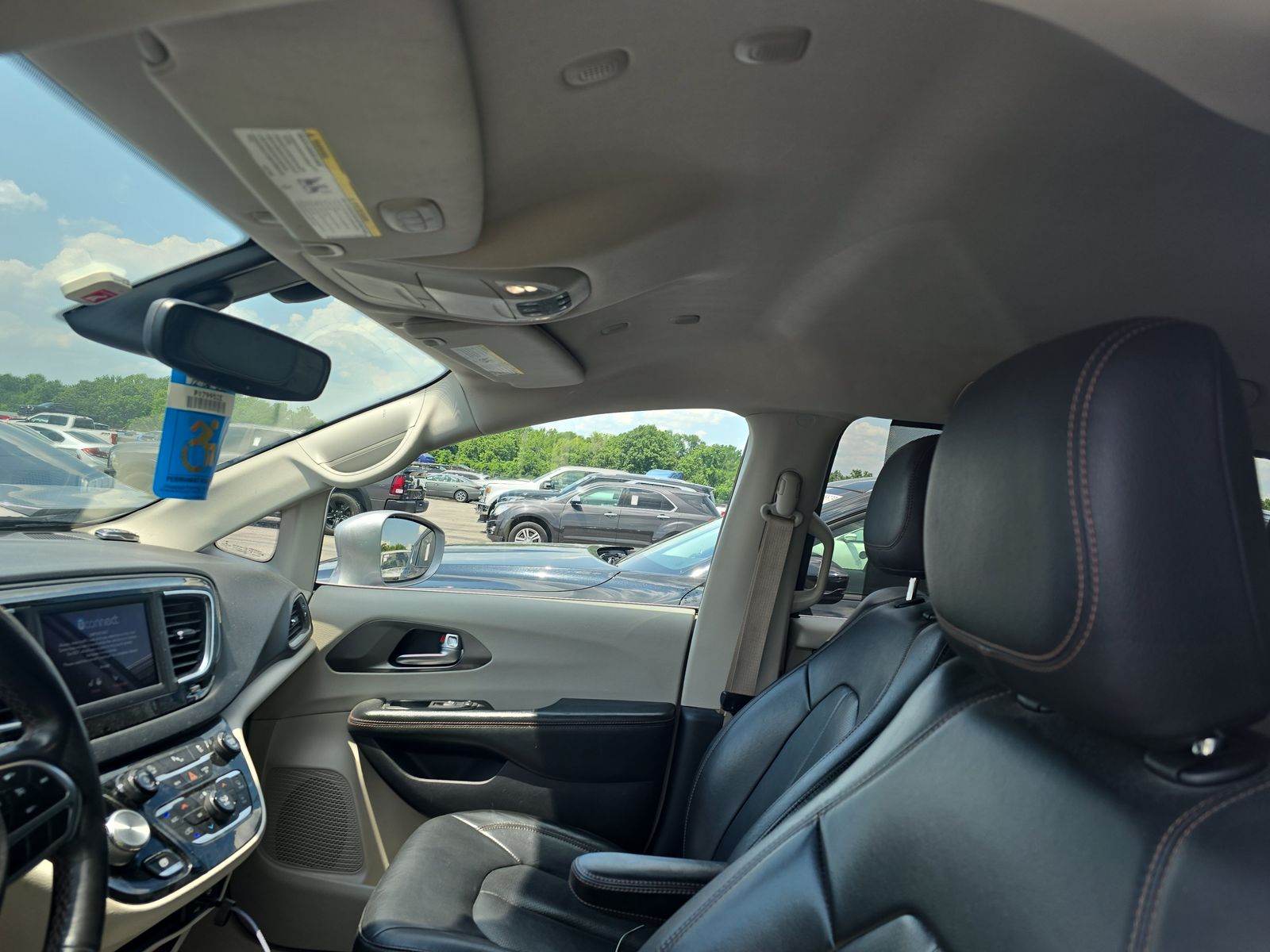 2020 Chrysler Pacifica Touring L FWD