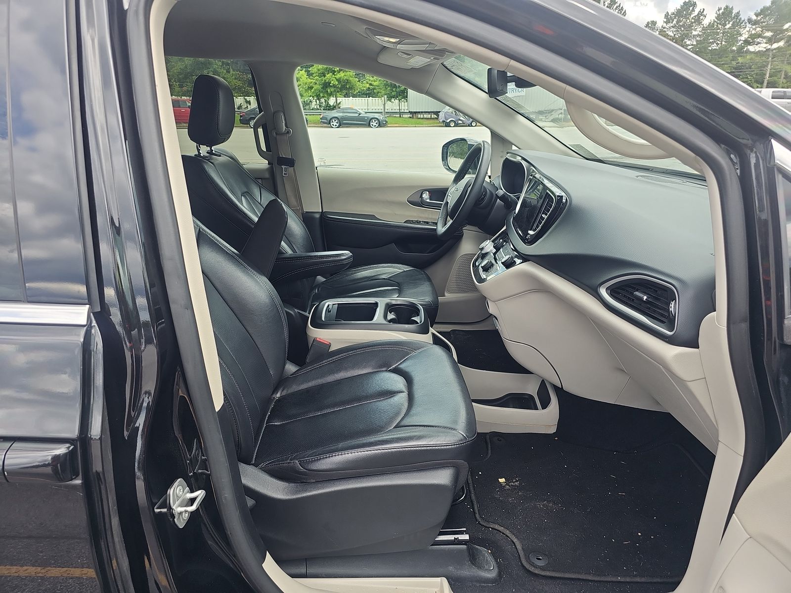 2022 Chrysler Pacifica Touring L FWD