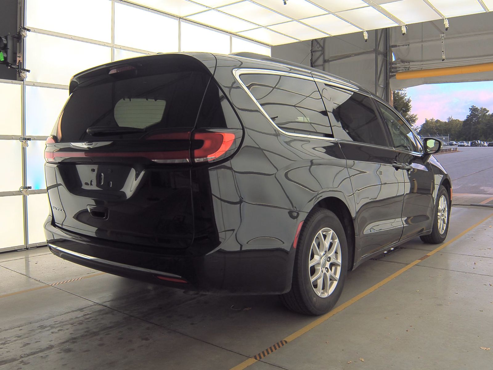 2022 Chrysler Pacifica Touring L FWD