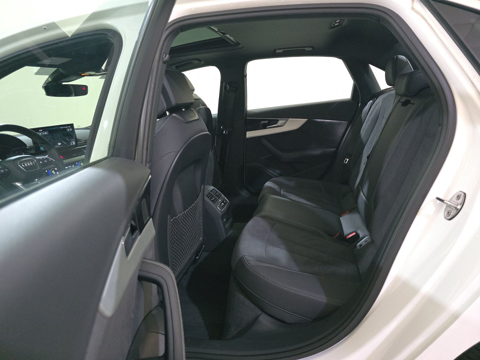 2022 Audi A4 S line Premium Plus AWD