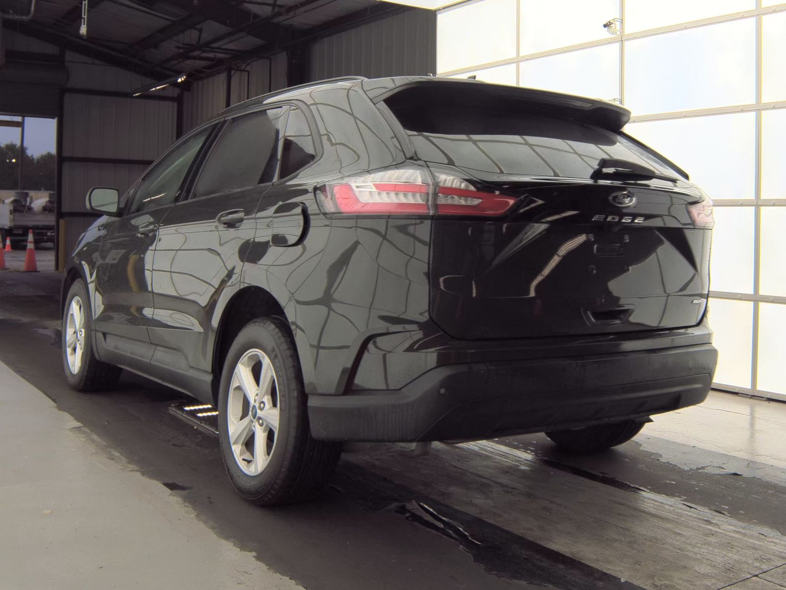 2022 Ford Edge SE AWD