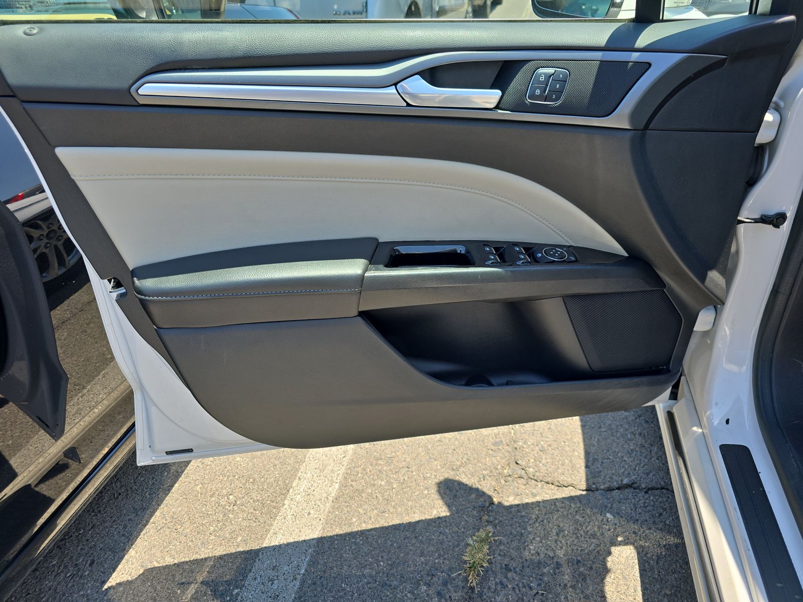 2015 Ford Fusion Hybrid Titanium FWD