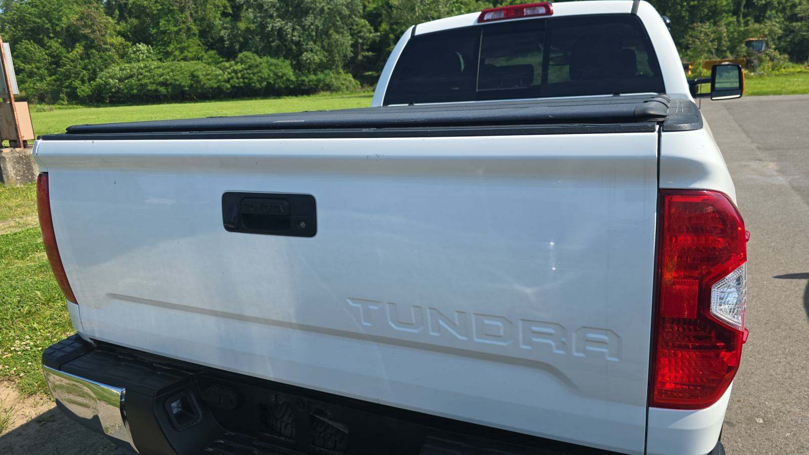 2017 Toyota Tundra SR5 AWD