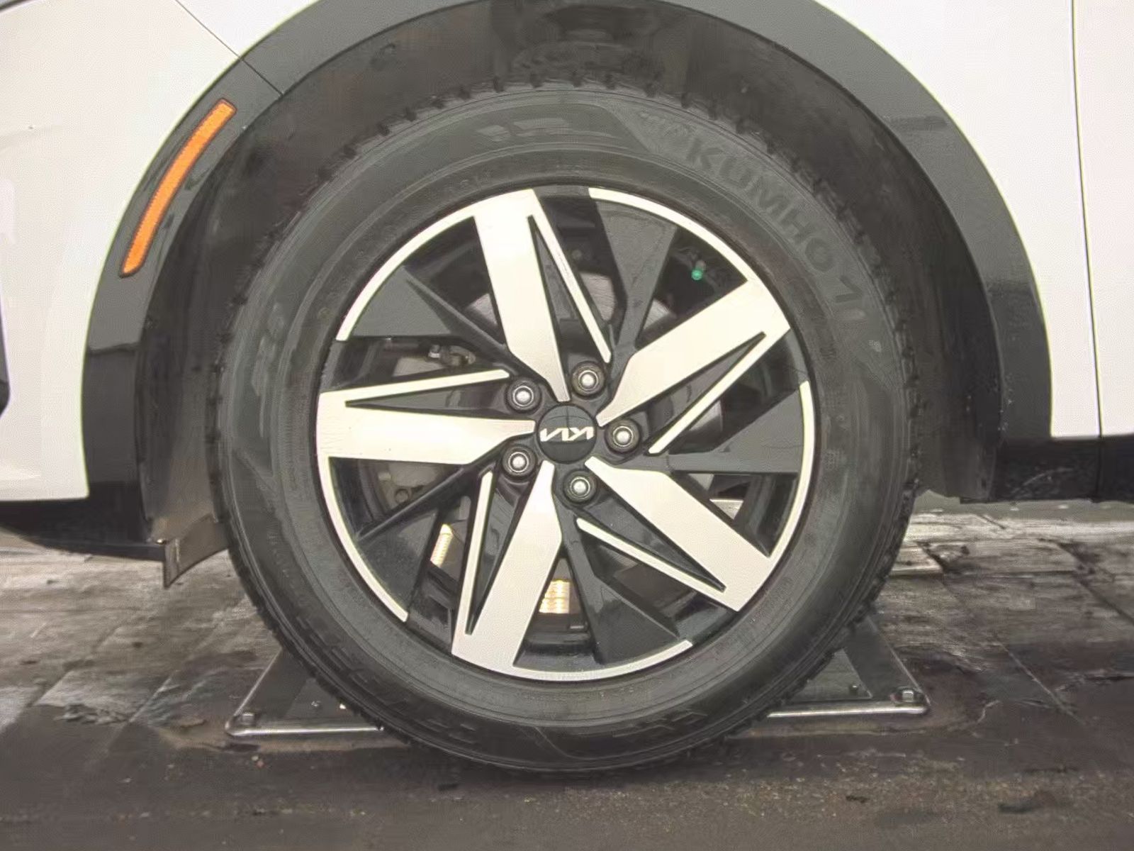 2022 Kia Sorento S FWD