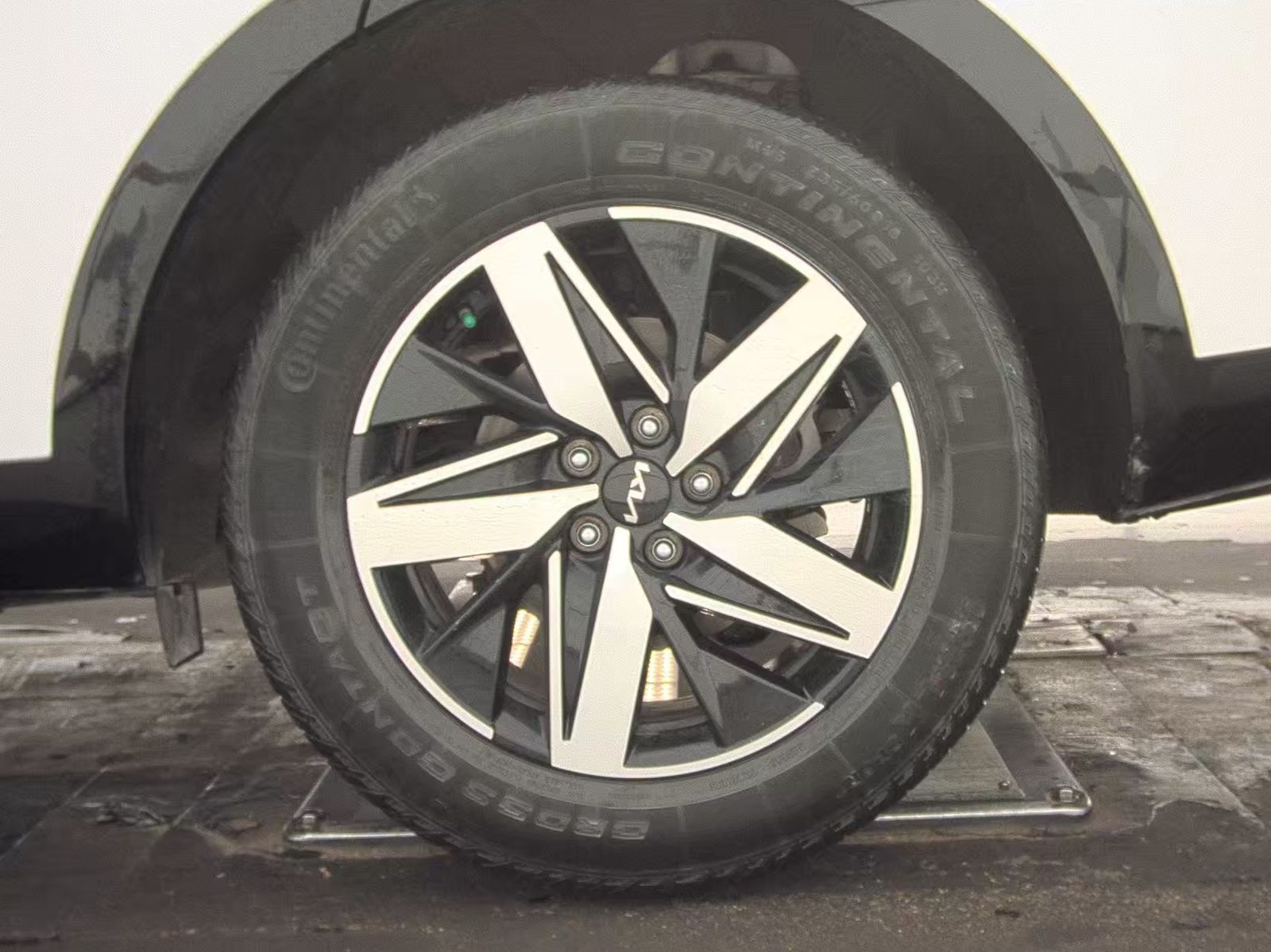 2022 Kia Sorento S FWD