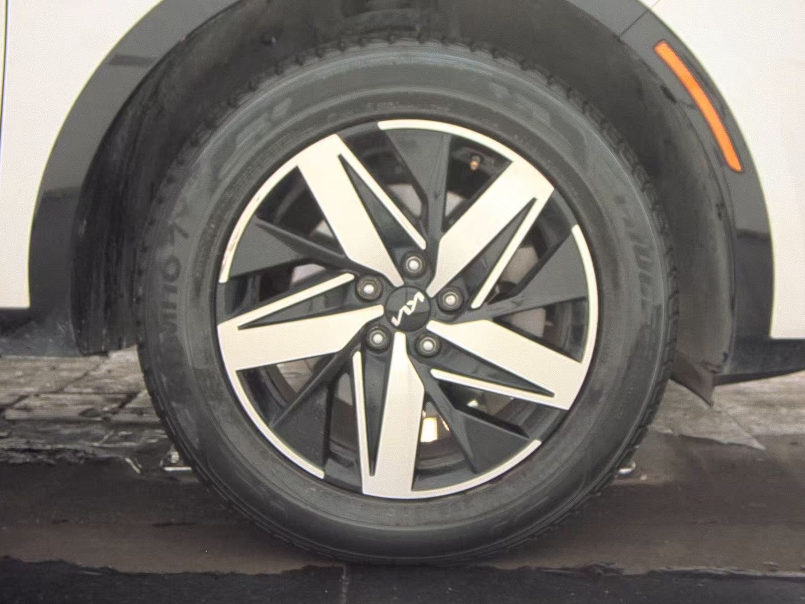 2022 Kia Sorento S FWD