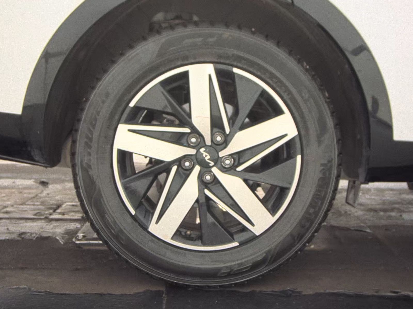2022 Kia Sorento S FWD