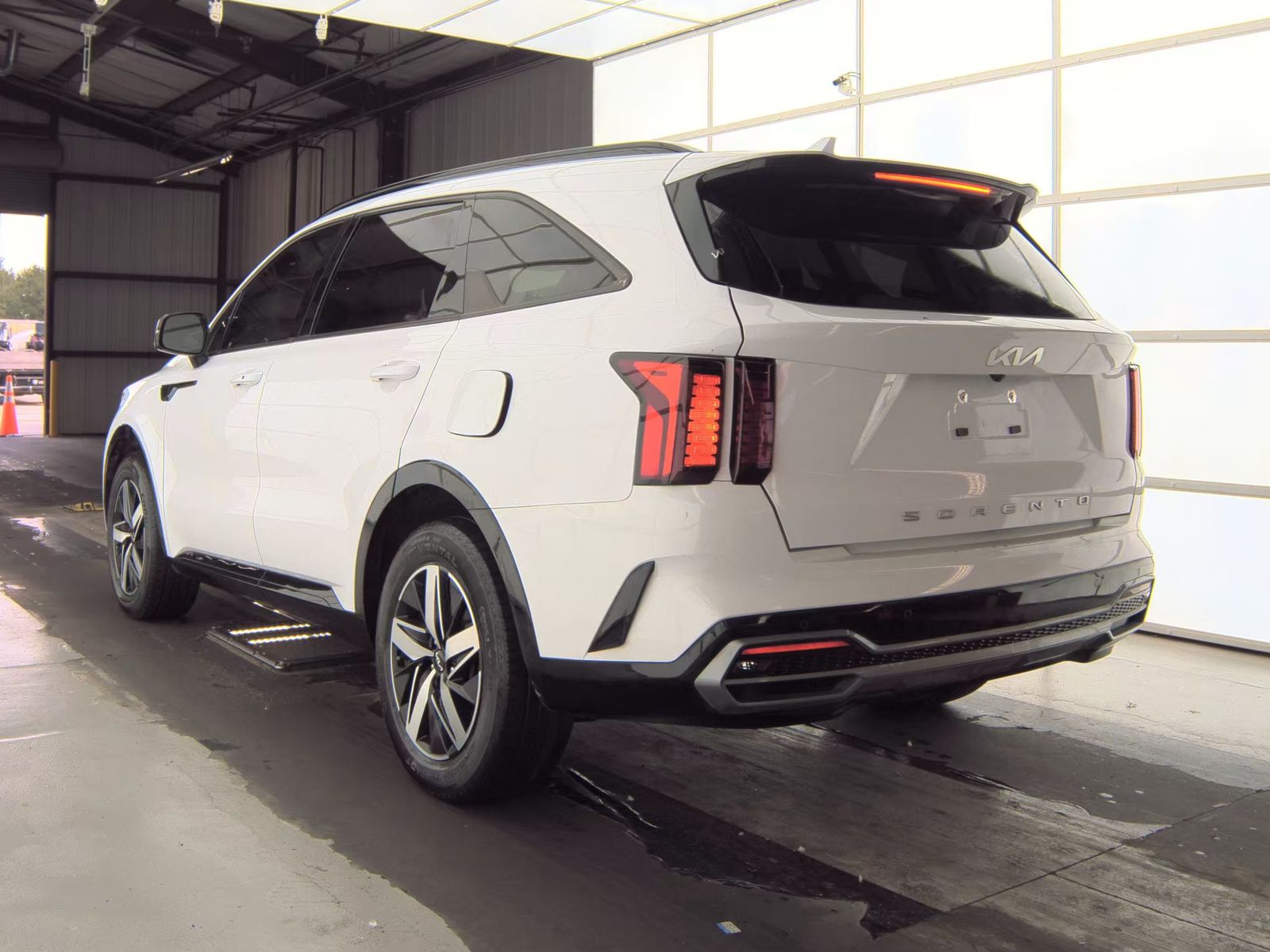 2022 Kia Sorento S FWD
