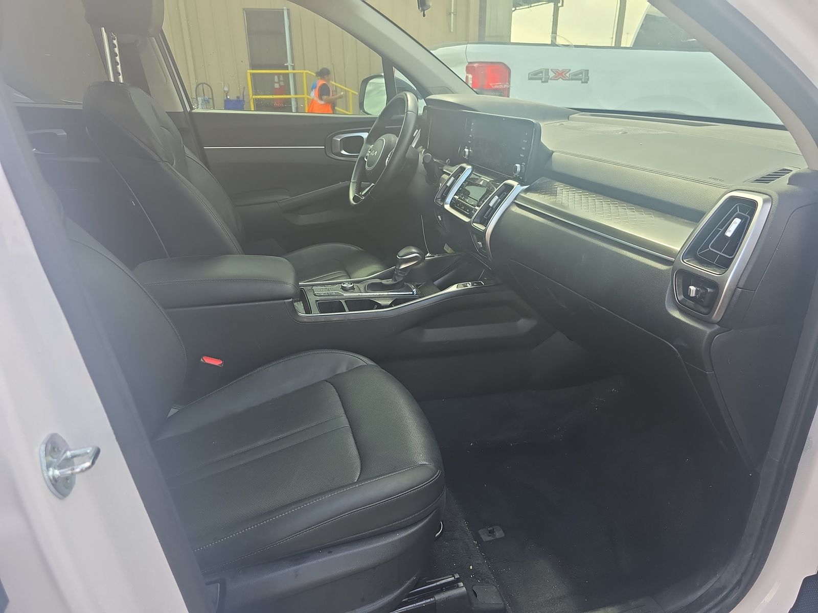2022 Kia Sorento S FWD