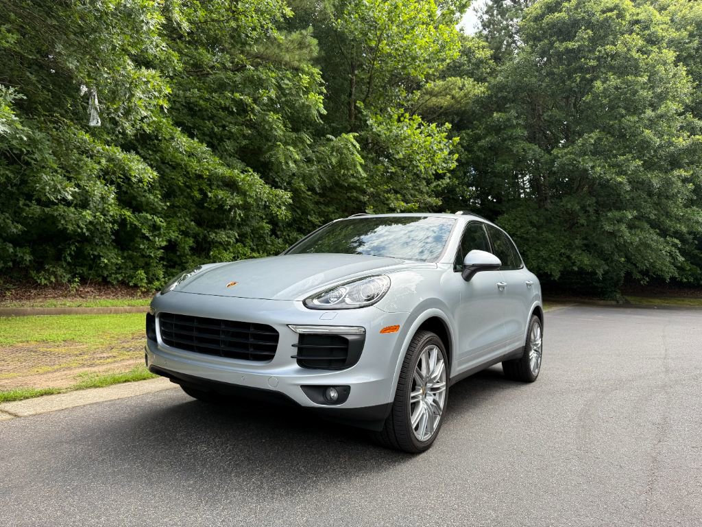 2017 Porsche Cayenne Platinum Edition