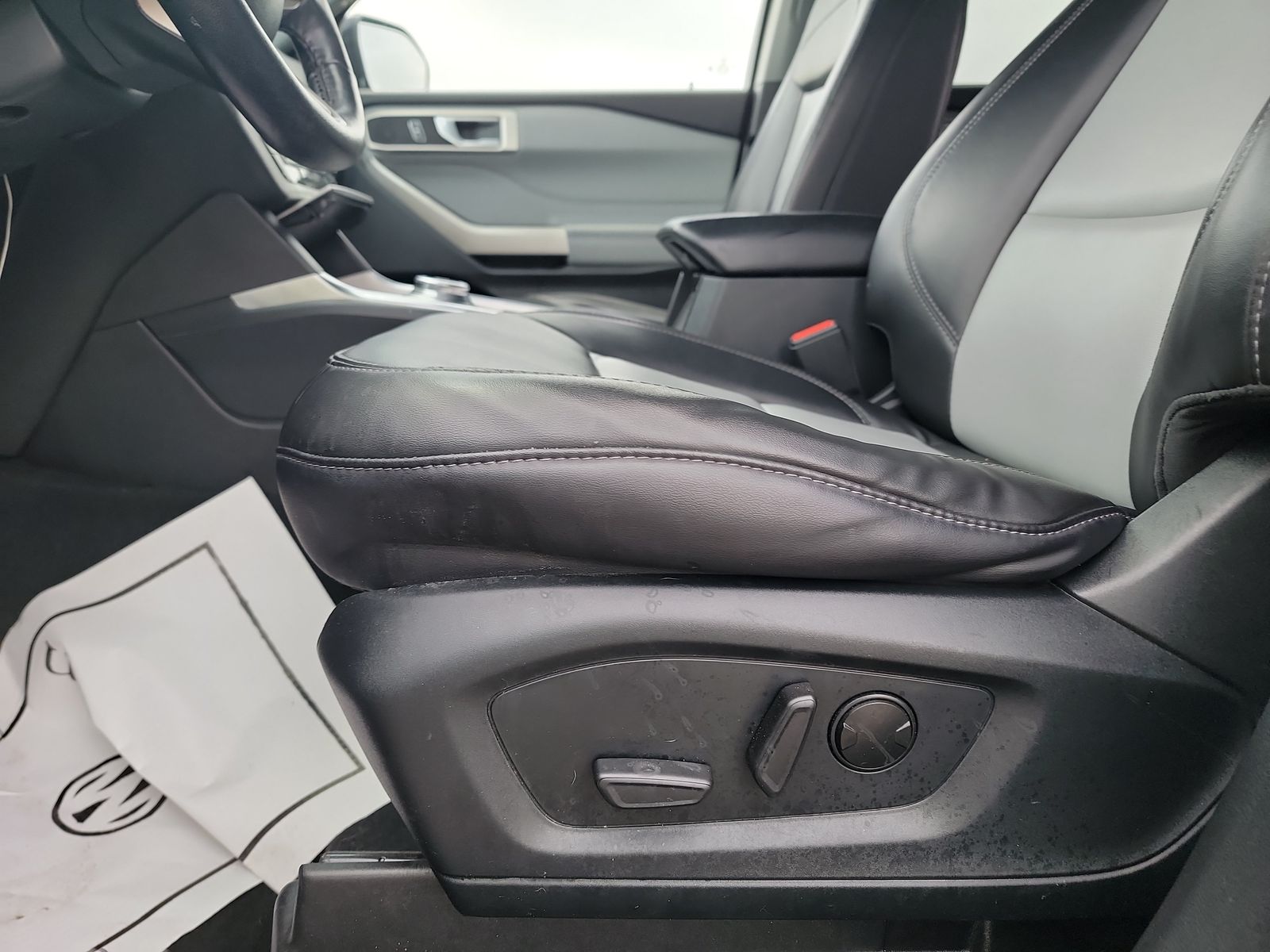 2022 Ford Explorer XLT AWD