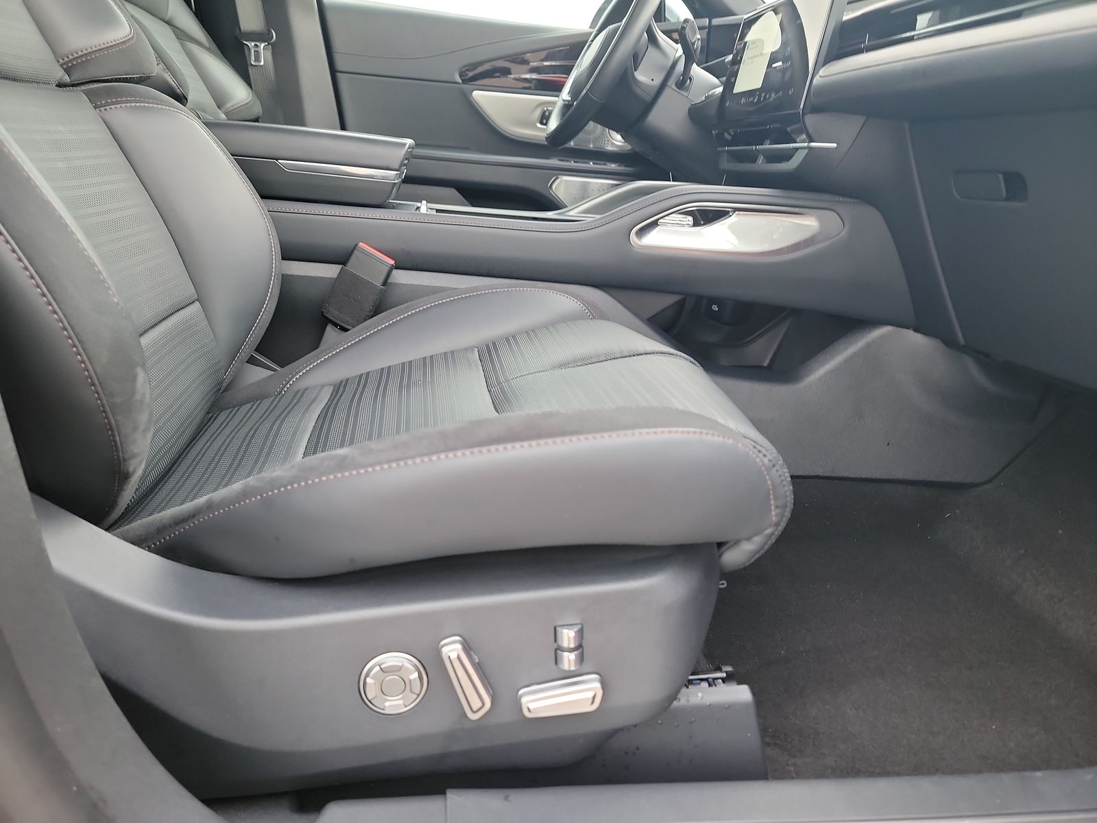 2024 Lincoln Nautilus Reserve AWD