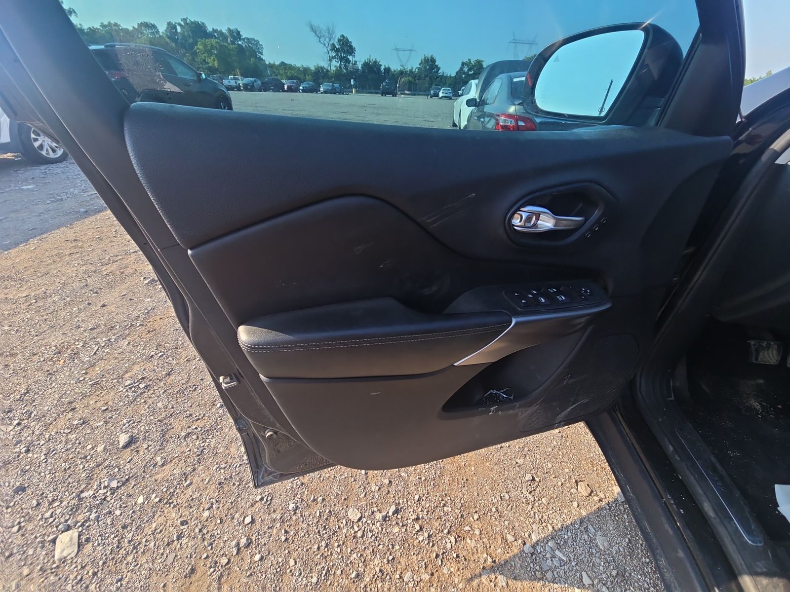 2019 Jeep Cherokee Limited FWD