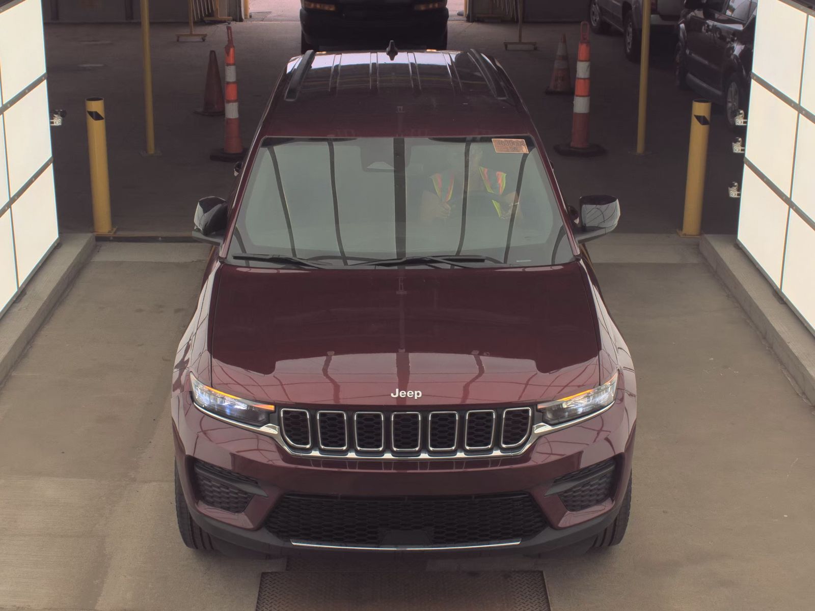 2024 Jeep Grand Cherokee Laredo RWD
