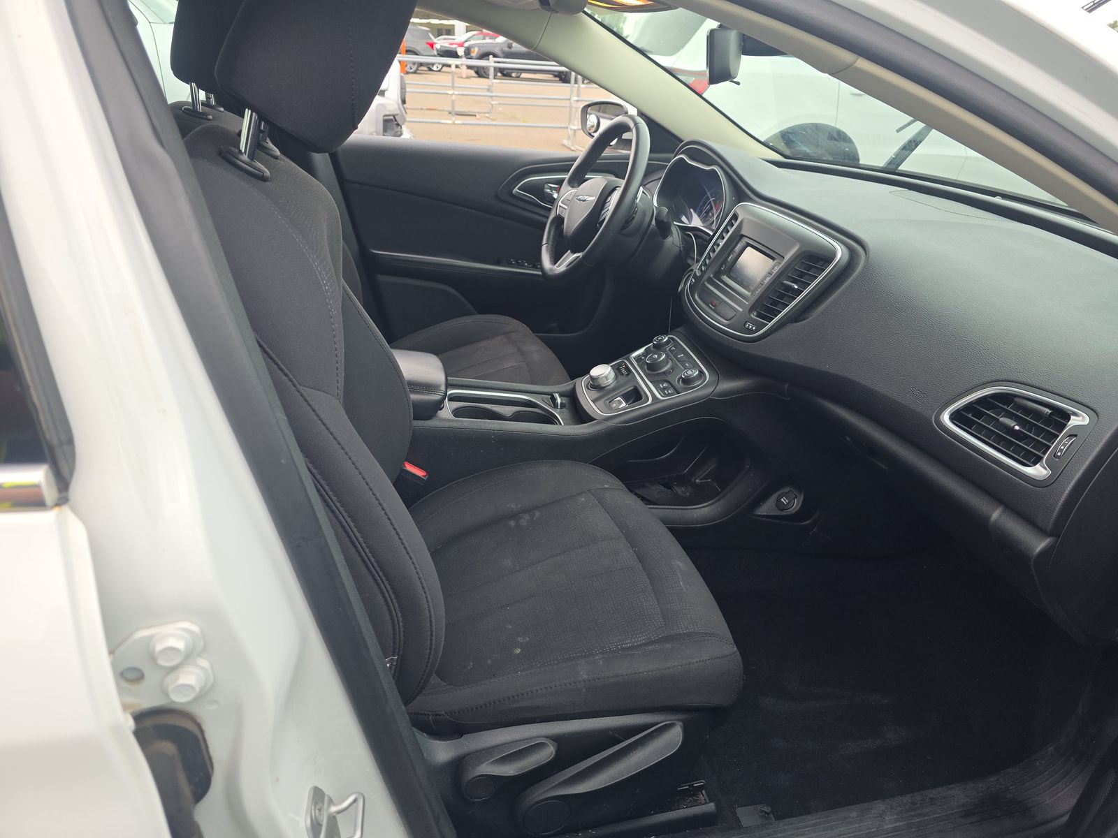 2015 Chrysler 200 Limited FWD