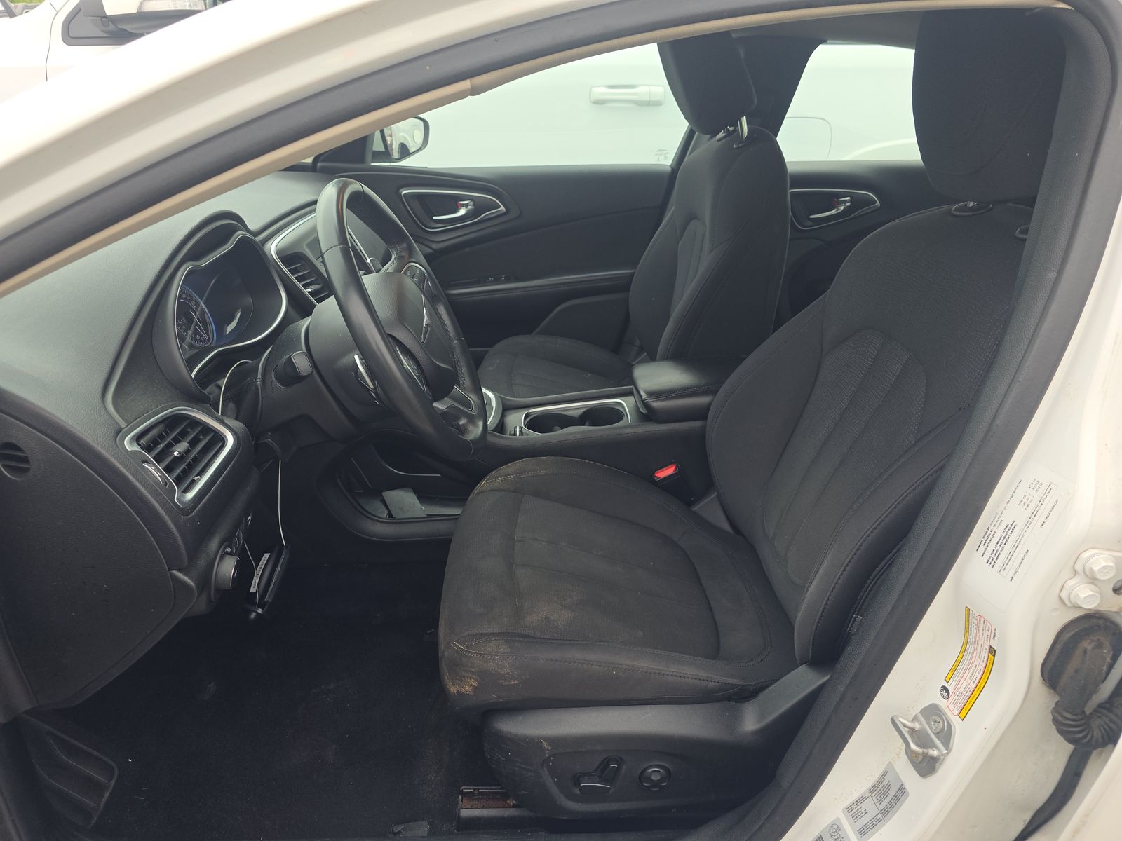 2015 Chrysler 200 Limited FWD