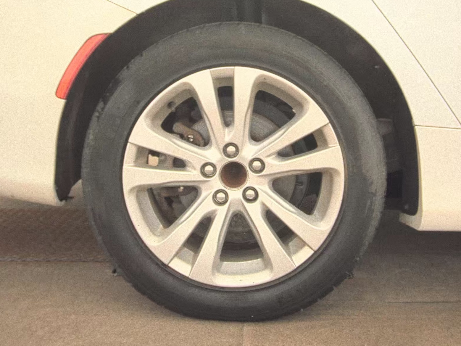 2015 Chrysler 200 Limited FWD