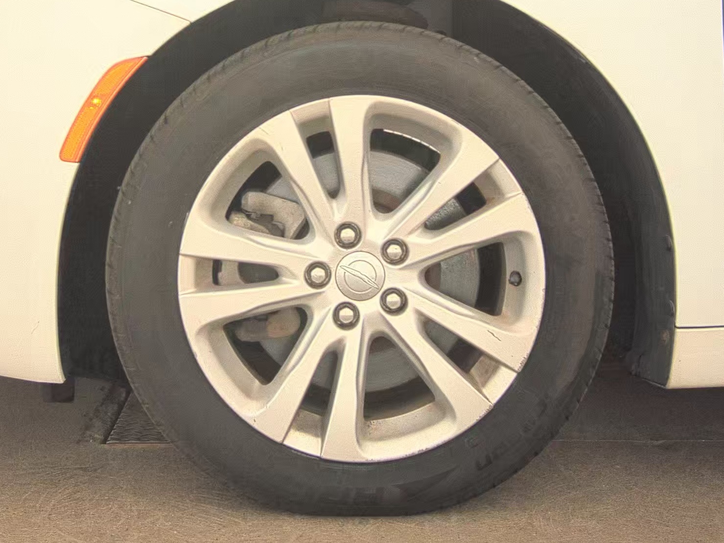 2015 Chrysler 200 Limited FWD