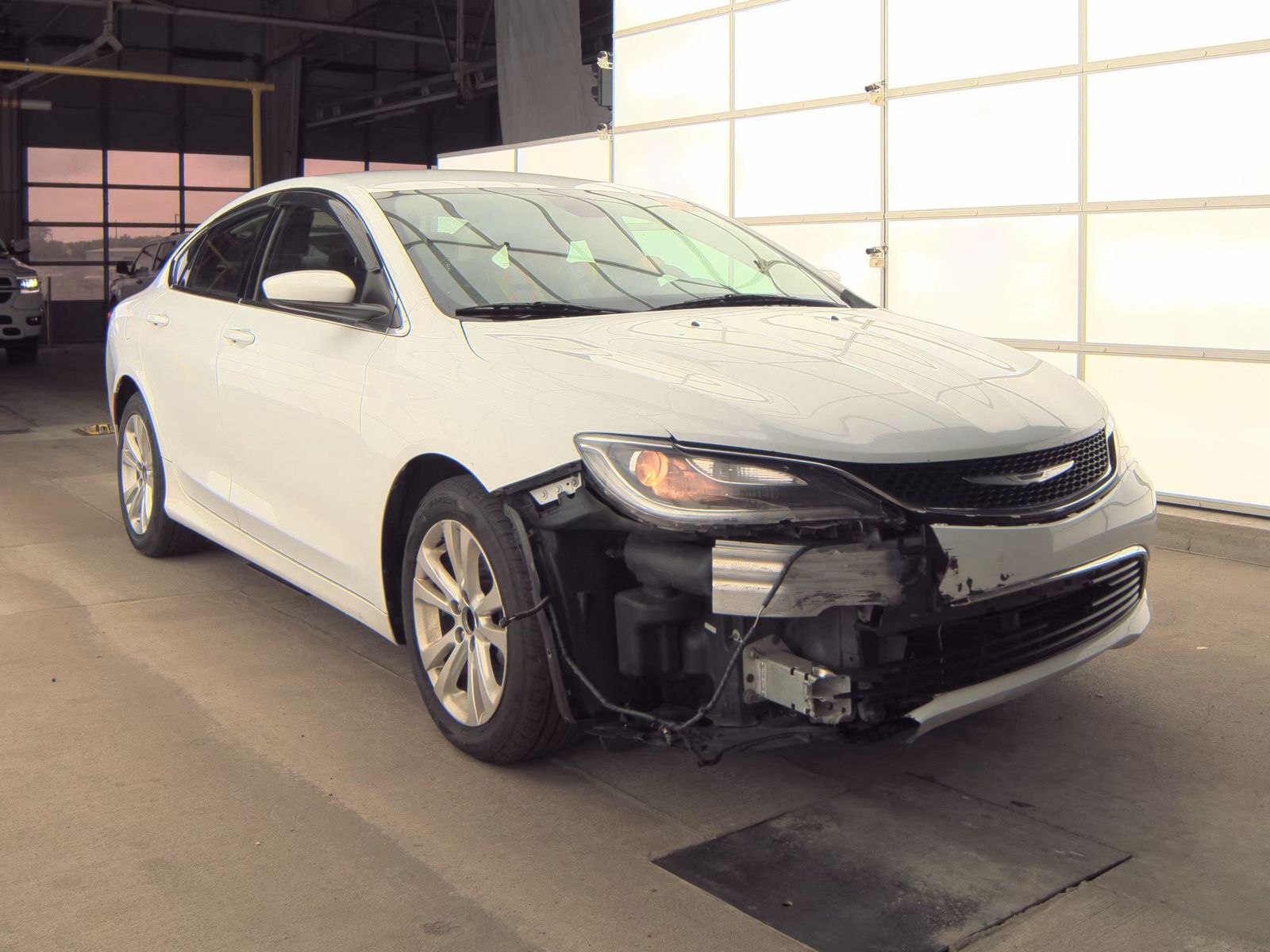 2015 Chrysler 200 Limited FWD