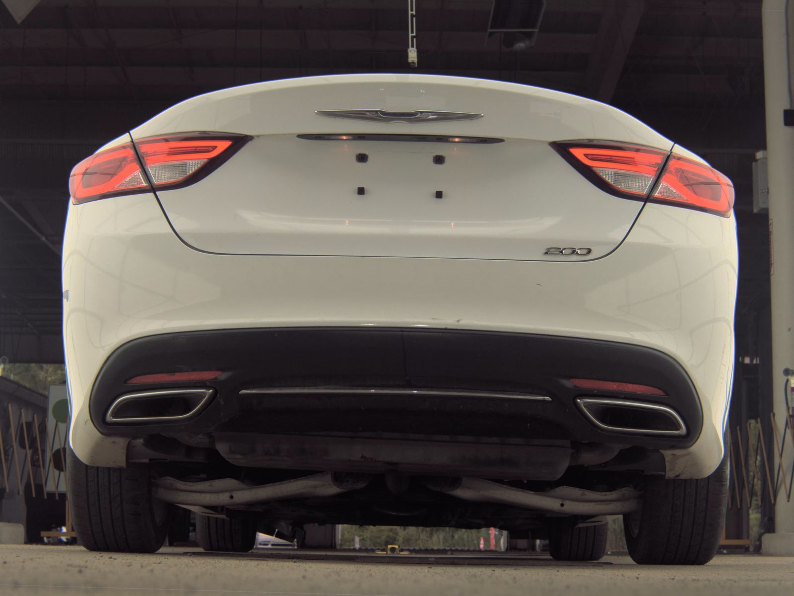 2015 Chrysler 200 Limited FWD