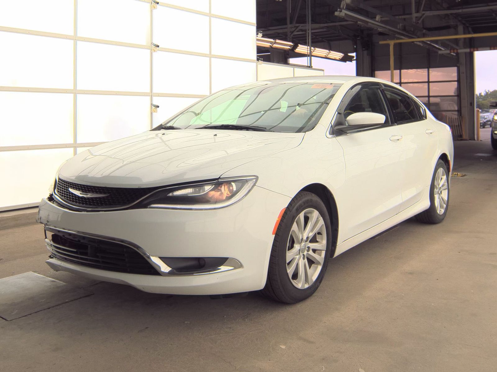 2015 Chrysler 200 Limited FWD