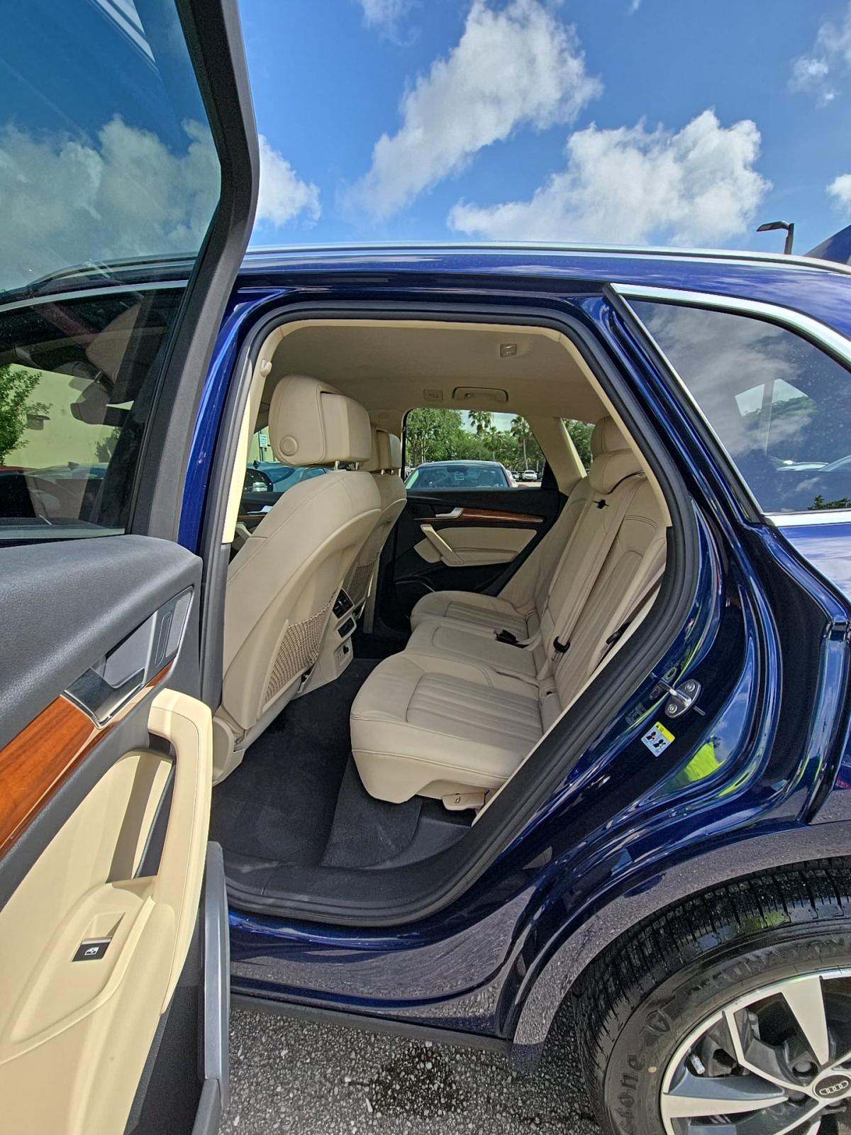2022 Audi Q5 S line Premium AWD