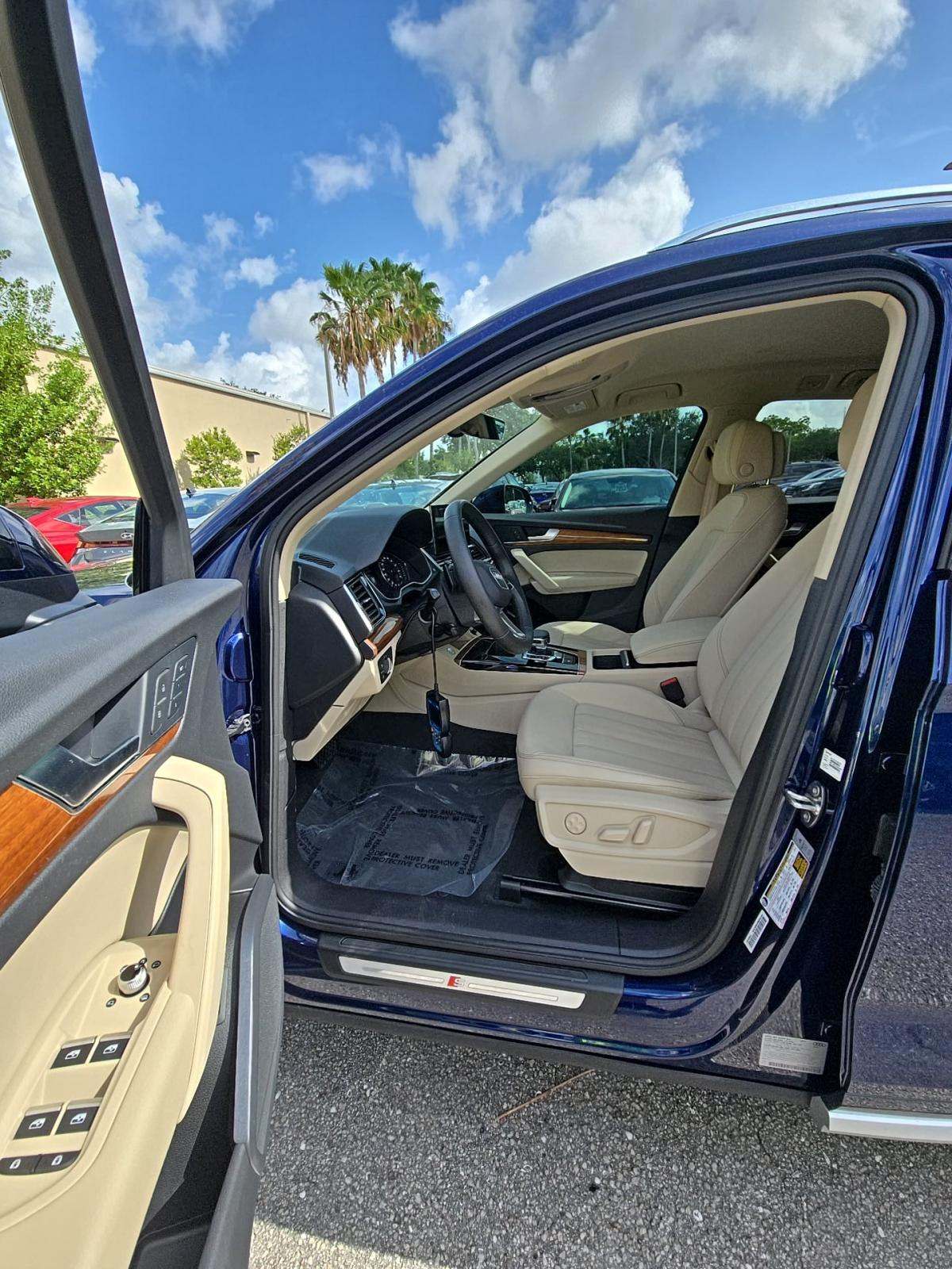 2022 Audi Q5 S line Premium AWD