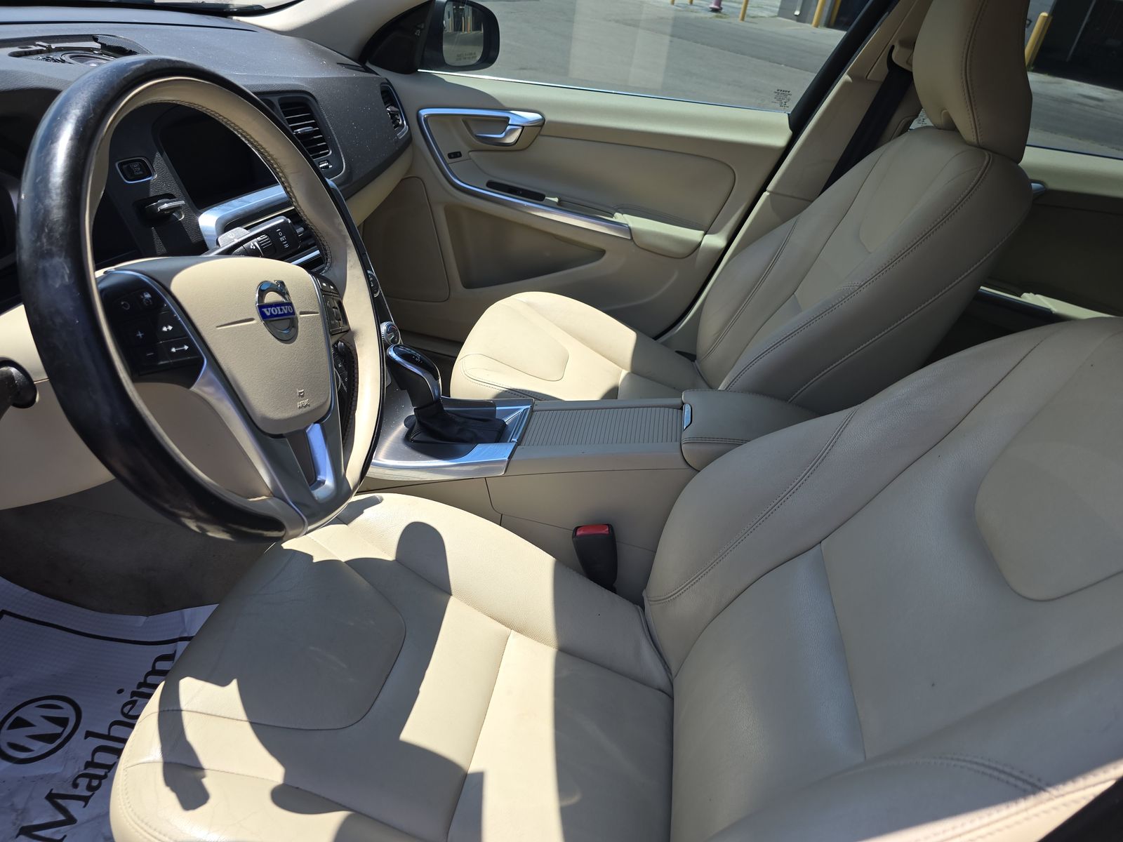 2015 Volvo S60 T5 Platinum FWD