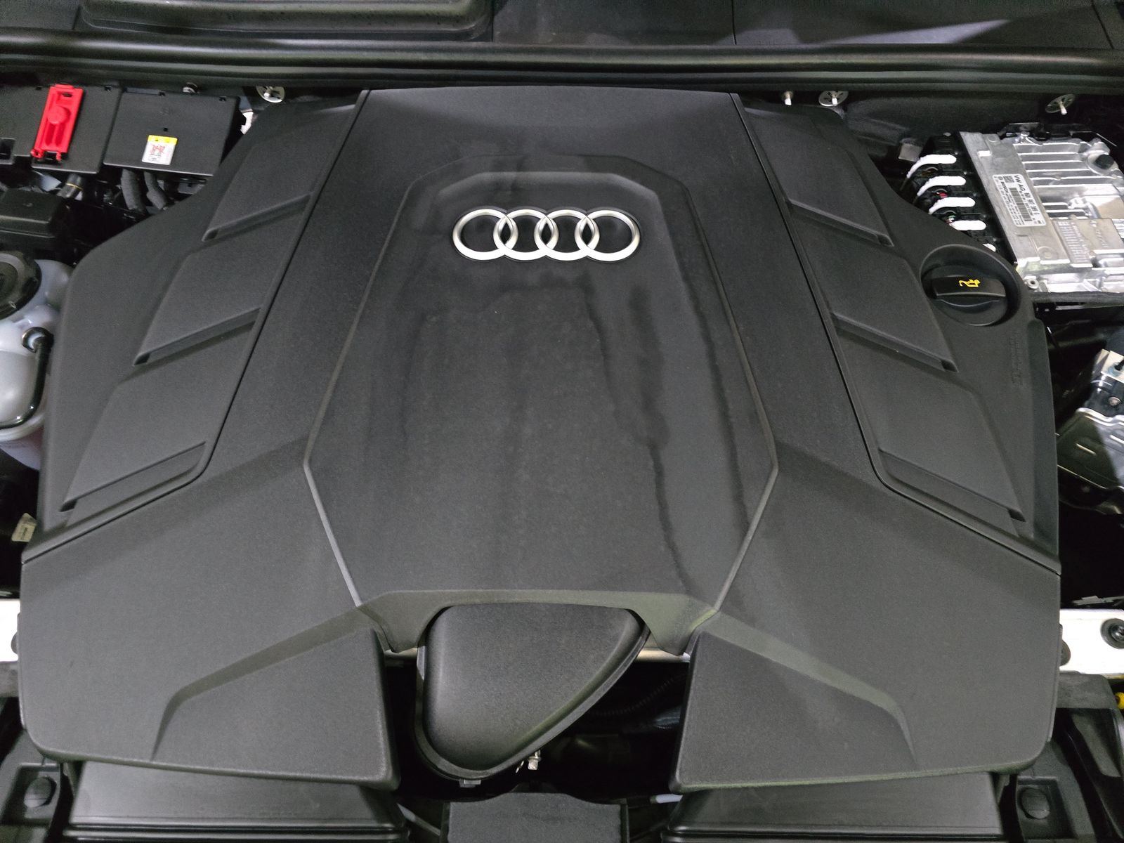 2024 Audi Q8 Premium Plus AWD