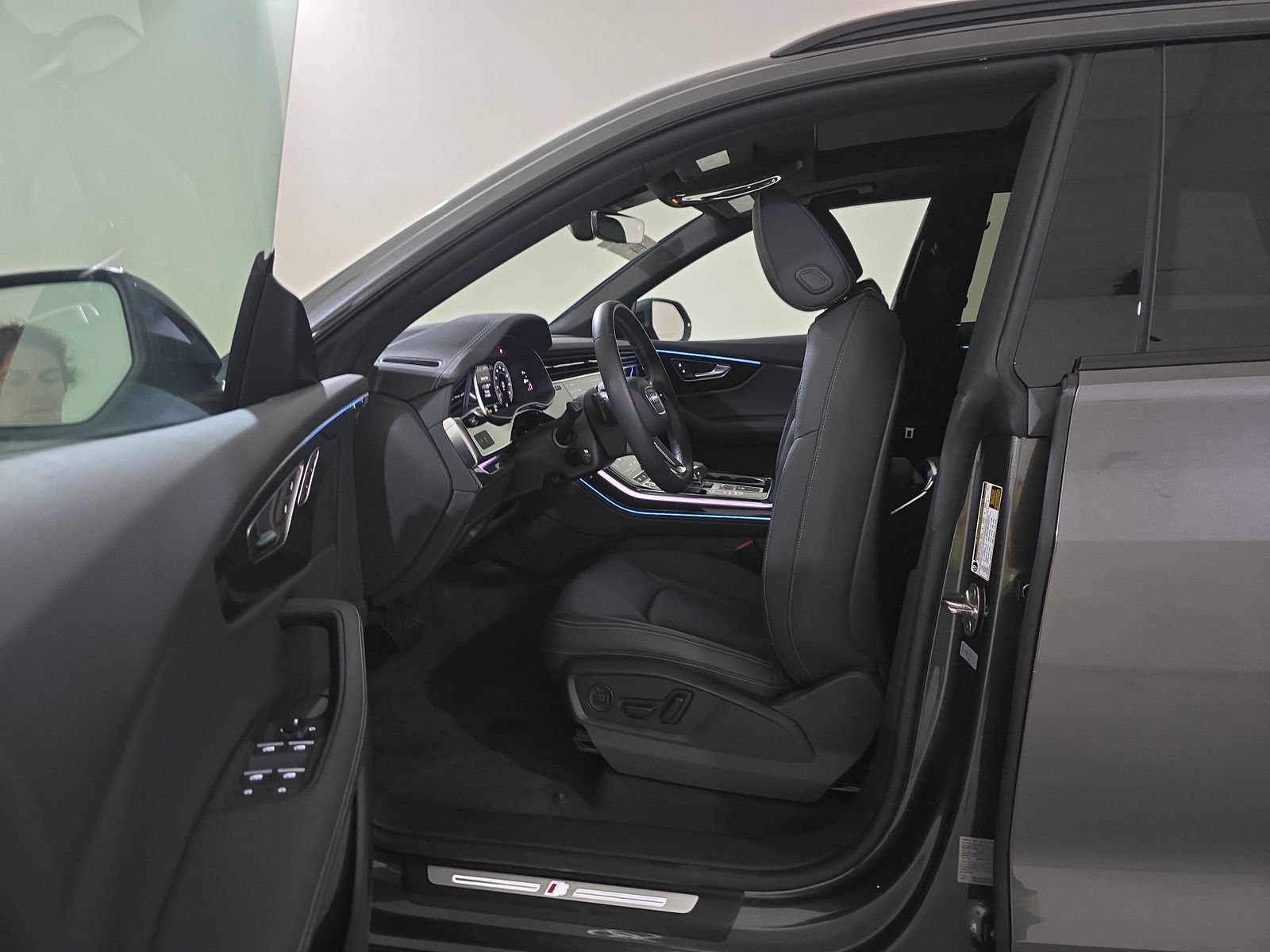 2024 Audi Q8 Premium Plus AWD