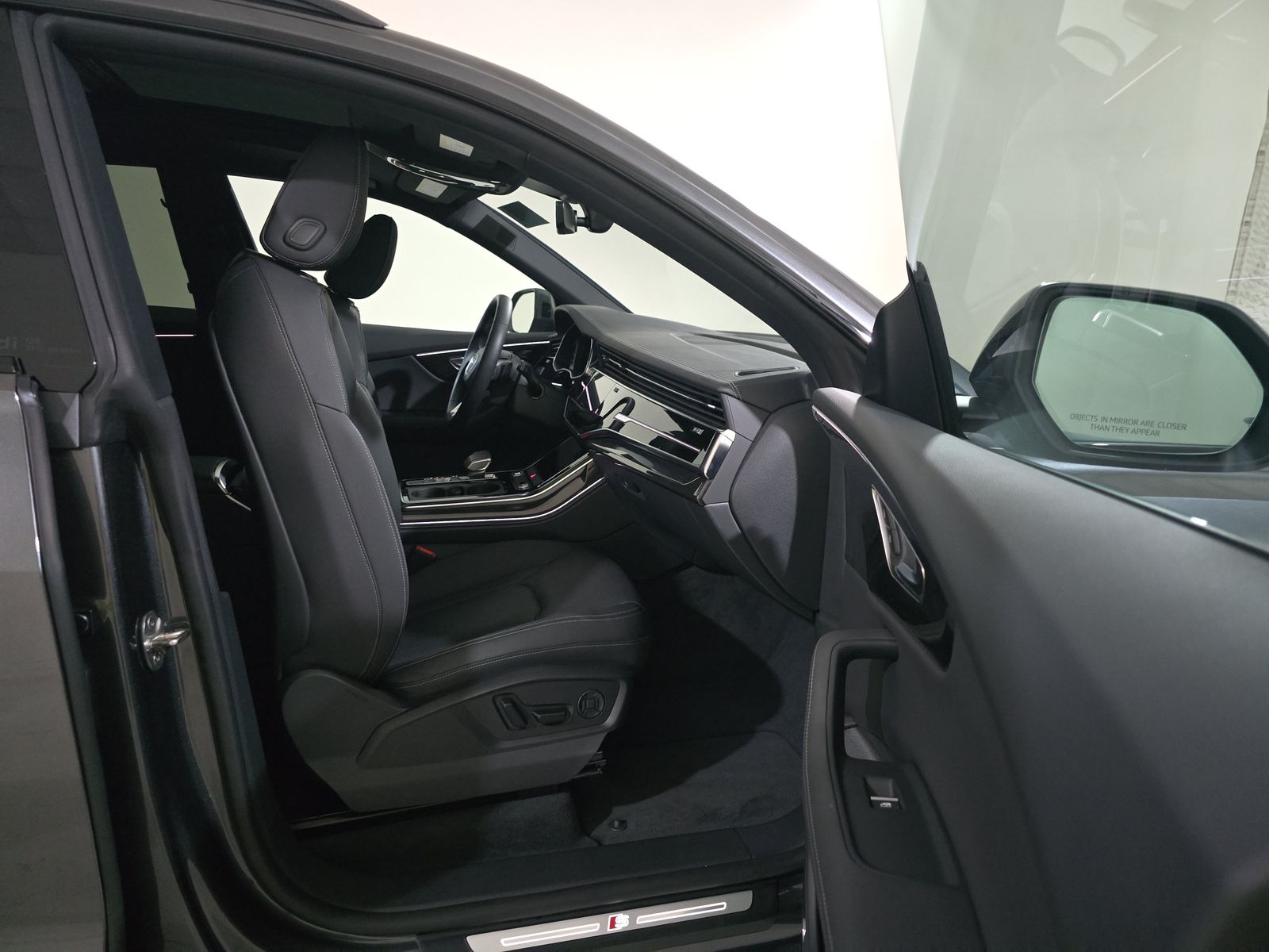 2024 Audi Q8 Premium Plus AWD