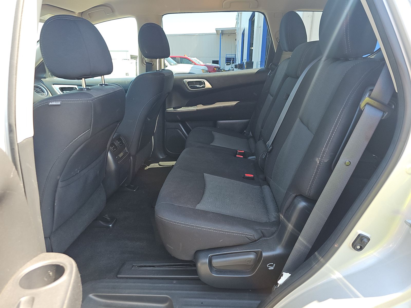 2017 Nissan Pathfinder SV AWD