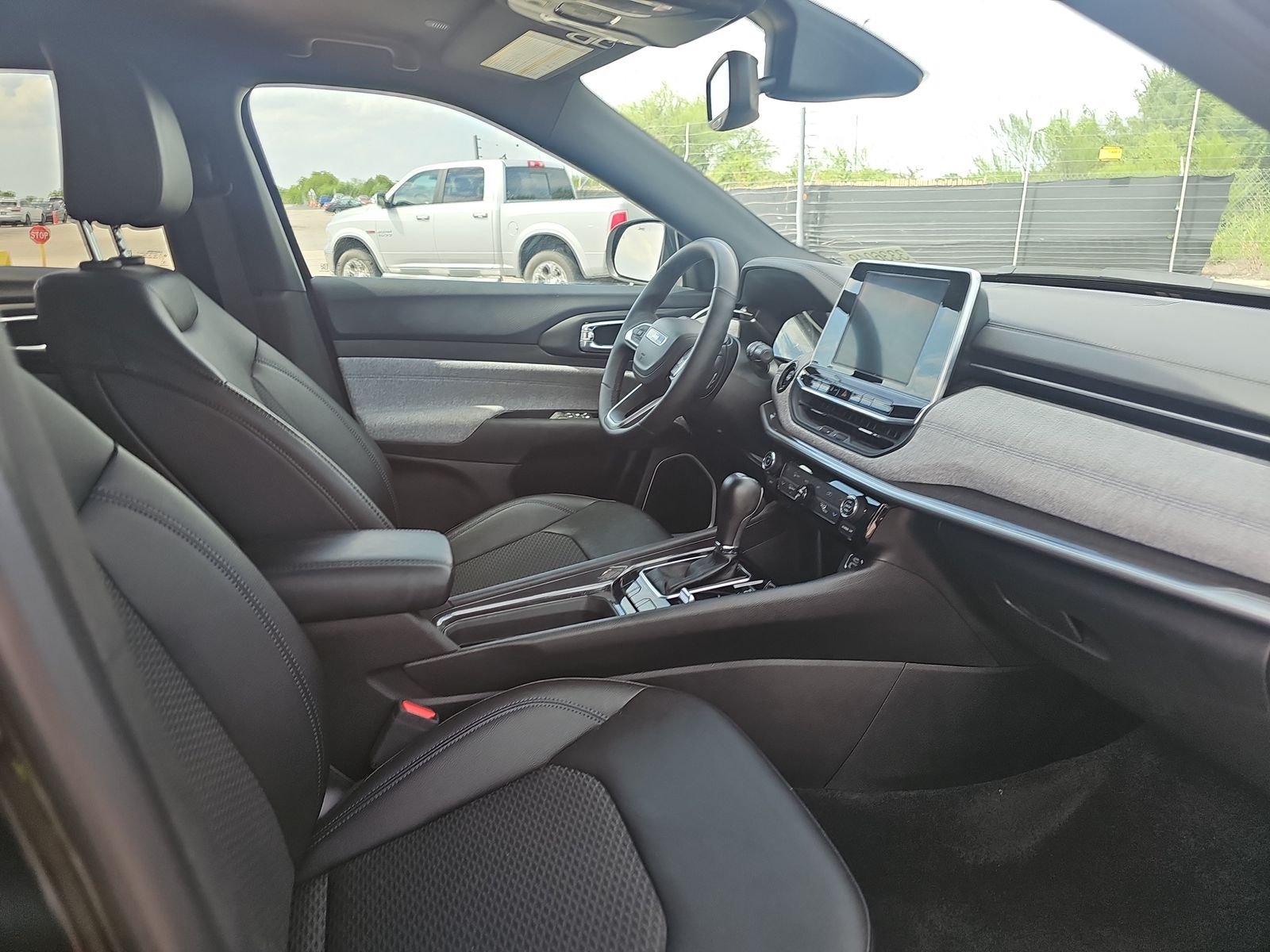 2025 Jeep Compass Latitude AWD