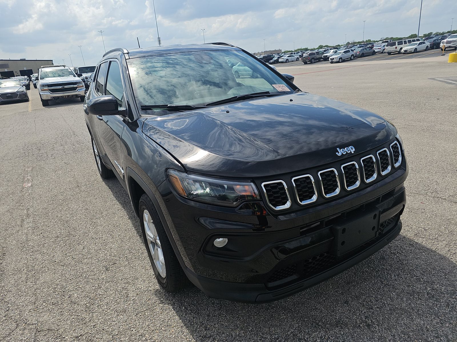 2025 Jeep Compass Latitude AWD