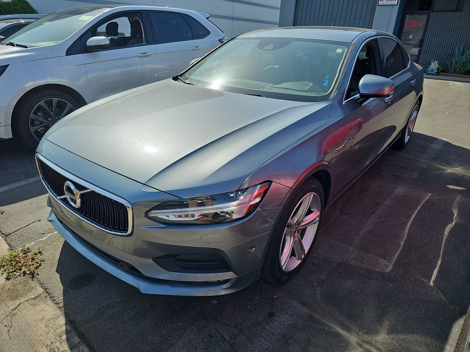 2018 Volvo S90 T5 Momentum FWD